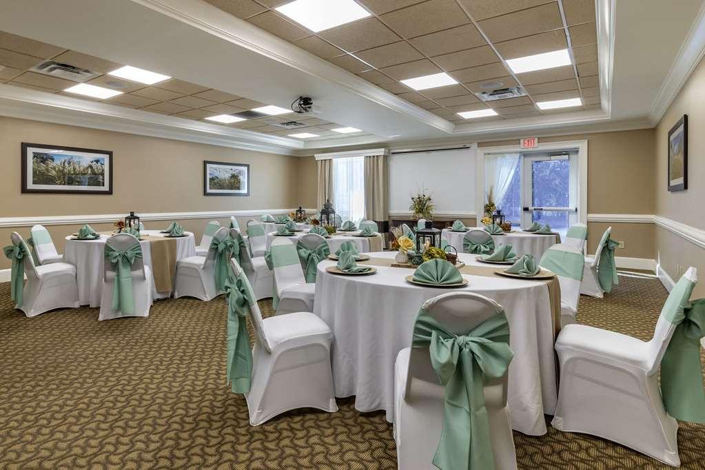 Comfort Inn & Suites Tifton Létesítmények fotó